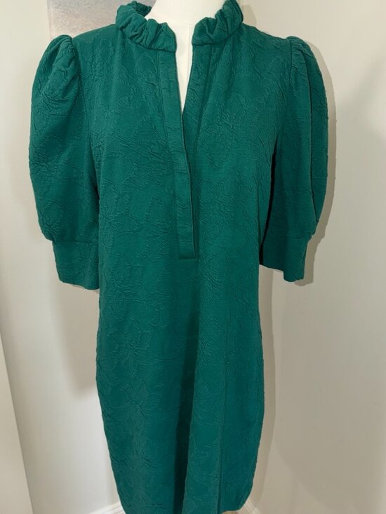 Lilly Pulitzer Dresses & Skirts - Lilly Pulitzer Green Textured Dress - Size Large 💚